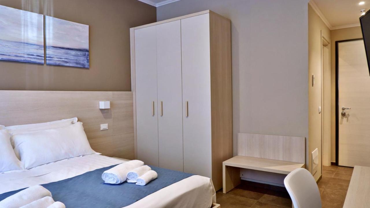 Pianomare Riviera Apartments And Rooms Imperia Kültér fotó