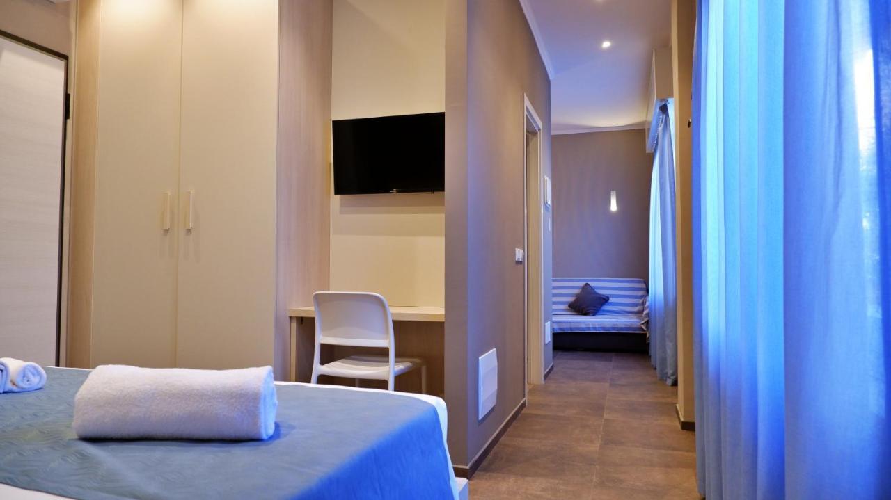Pianomare Riviera Apartments And Rooms Imperia Kültér fotó