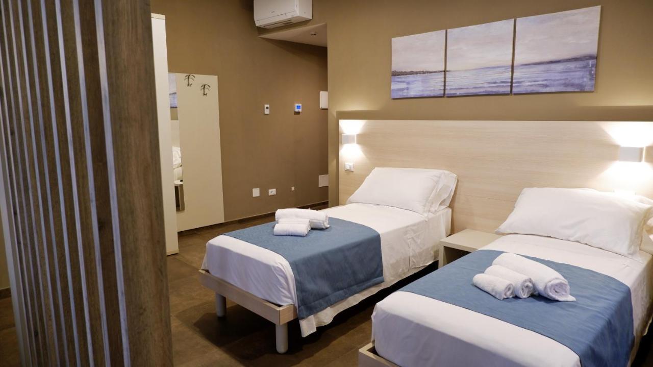Pianomare Riviera Apartments And Rooms Imperia Kültér fotó