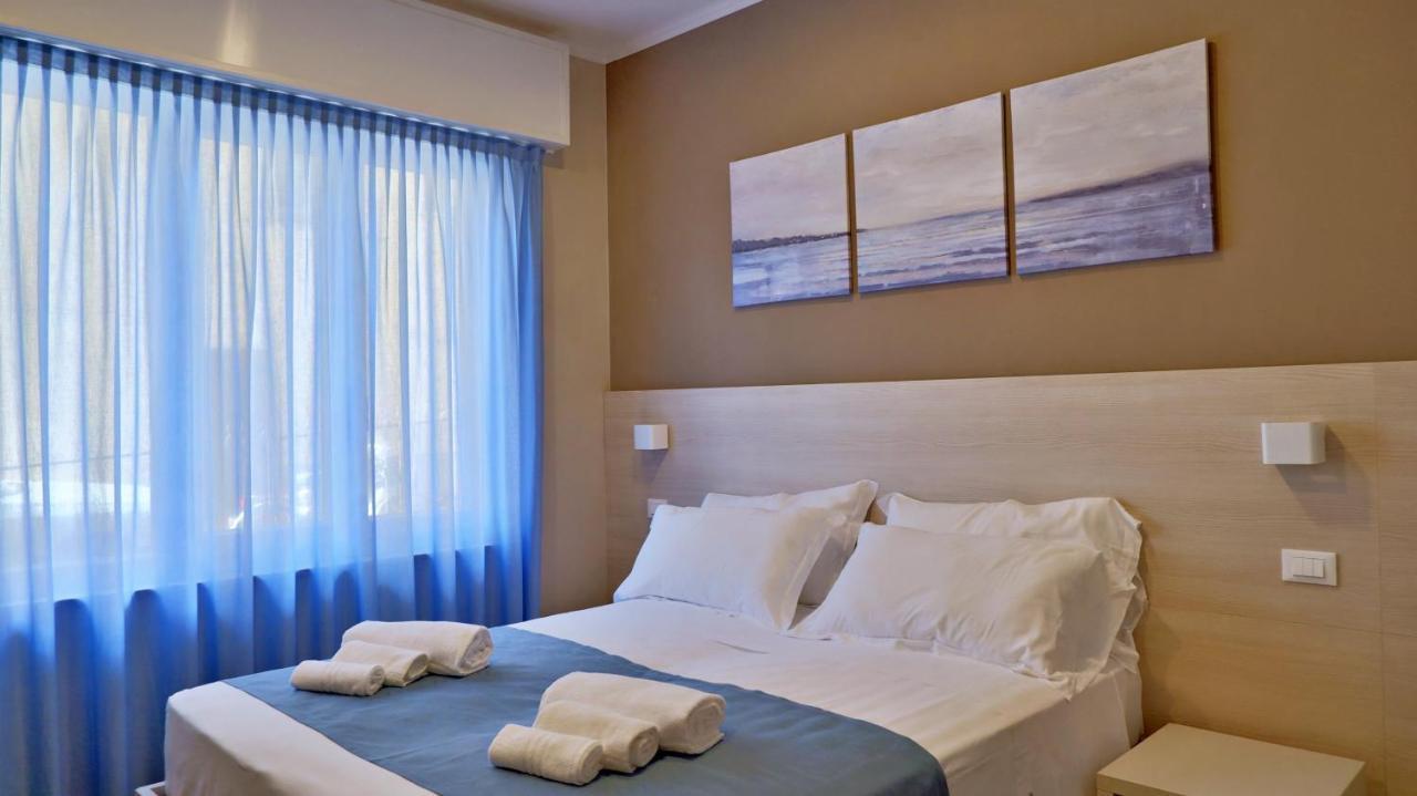 Pianomare Riviera Apartments And Rooms Imperia Kültér fotó