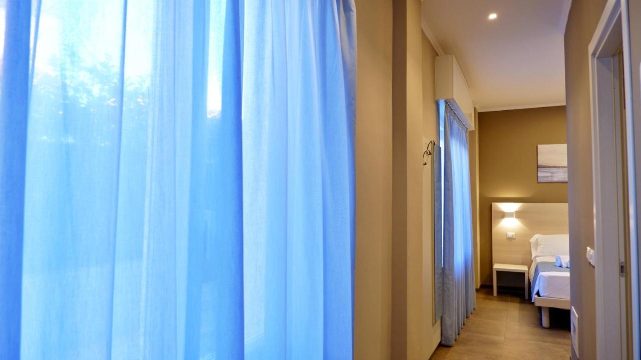 Pianomare Riviera Apartments And Rooms Imperia Kültér fotó