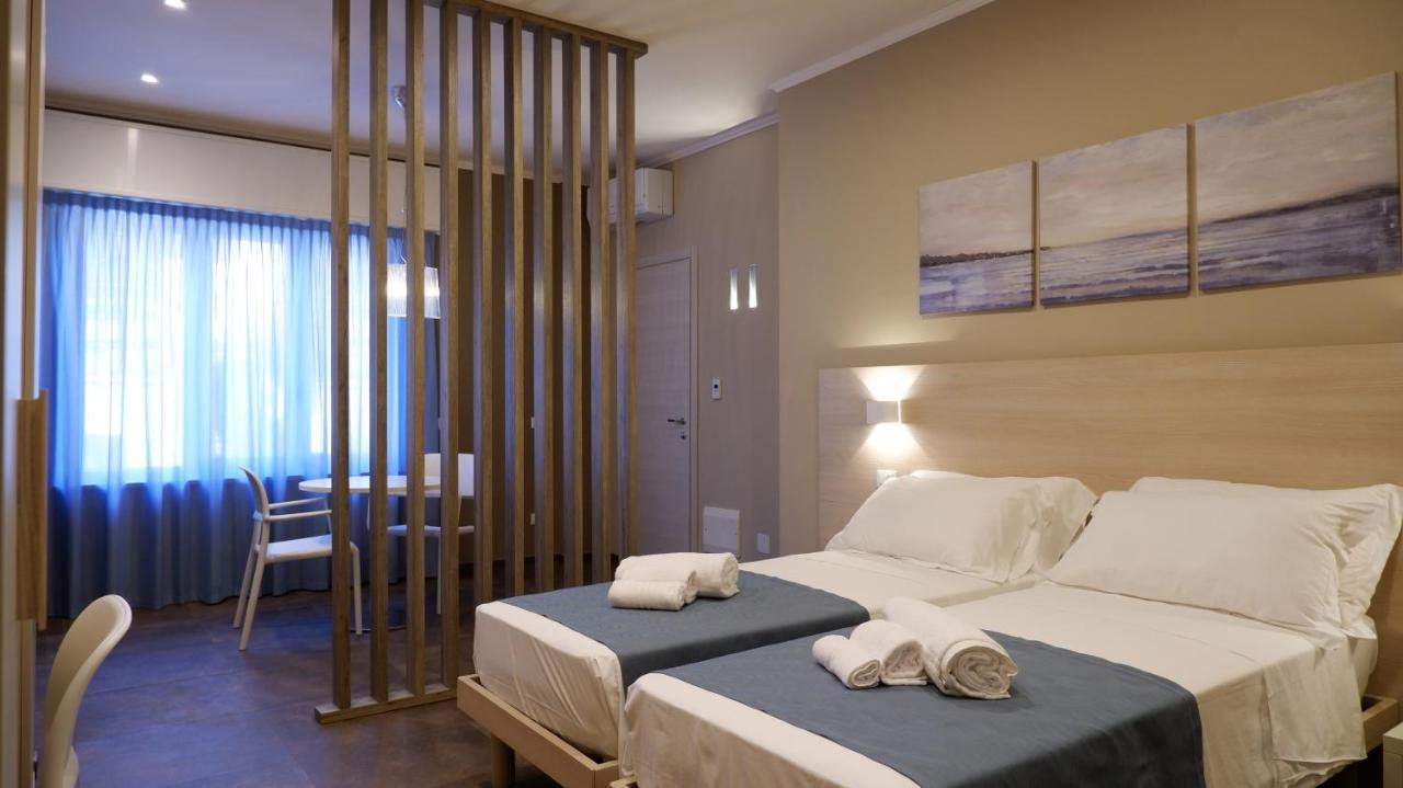 Pianomare Riviera Apartments And Rooms Imperia Kültér fotó