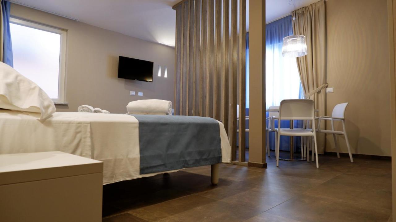Pianomare Riviera Apartments And Rooms Imperia Kültér fotó