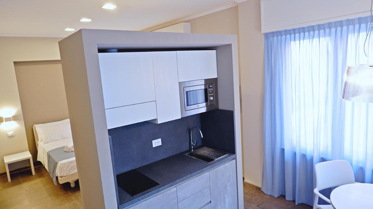 Pianomare Riviera Apartments And Rooms Imperia Kültér fotó