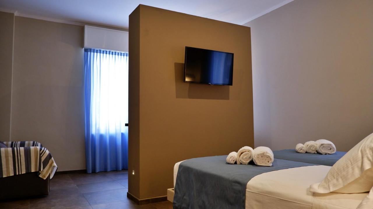 Pianomare Riviera Apartments And Rooms Imperia Kültér fotó