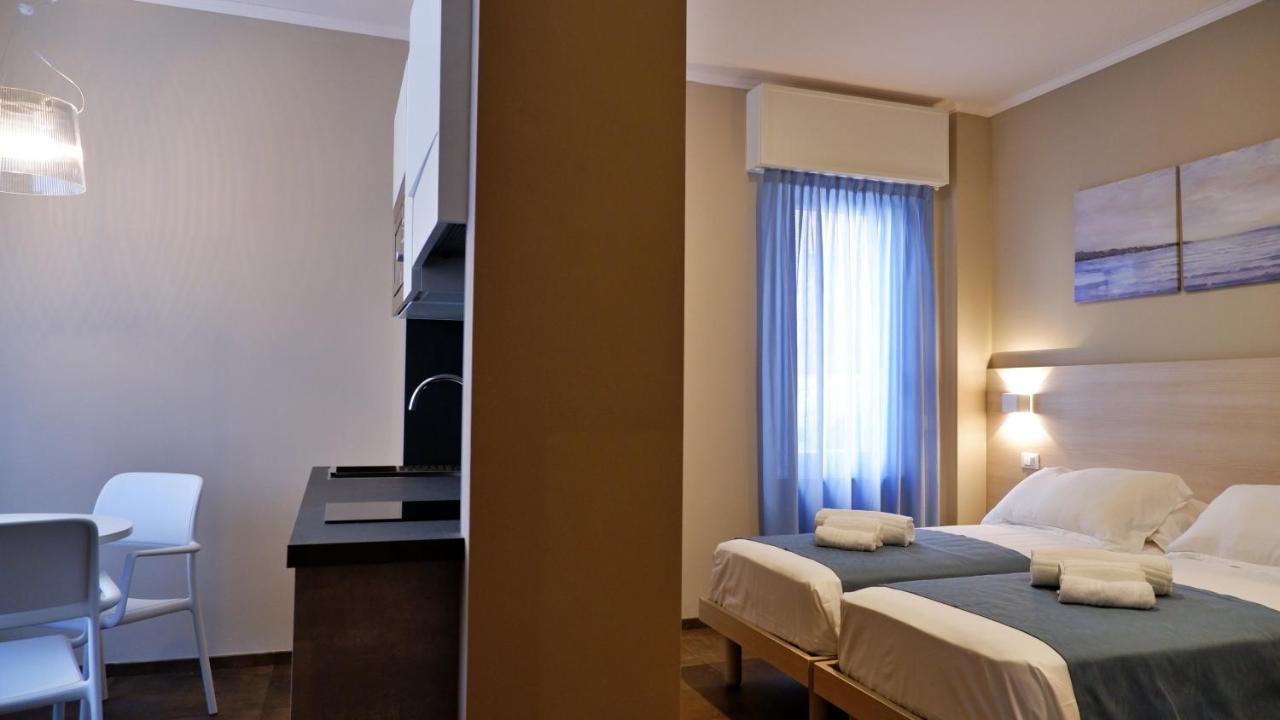 Pianomare Riviera Apartments And Rooms Imperia Kültér fotó