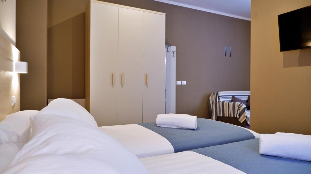 Pianomare Riviera Apartments And Rooms Imperia Kültér fotó
